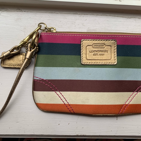 Coach mini Wristlet - Picture 3 of 7